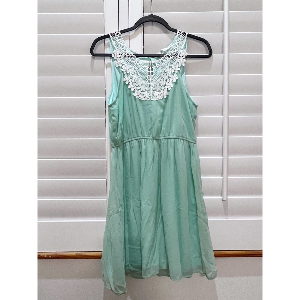 NWOT fun 2 fun Crochet Lace Mint Green Dress M (866)
